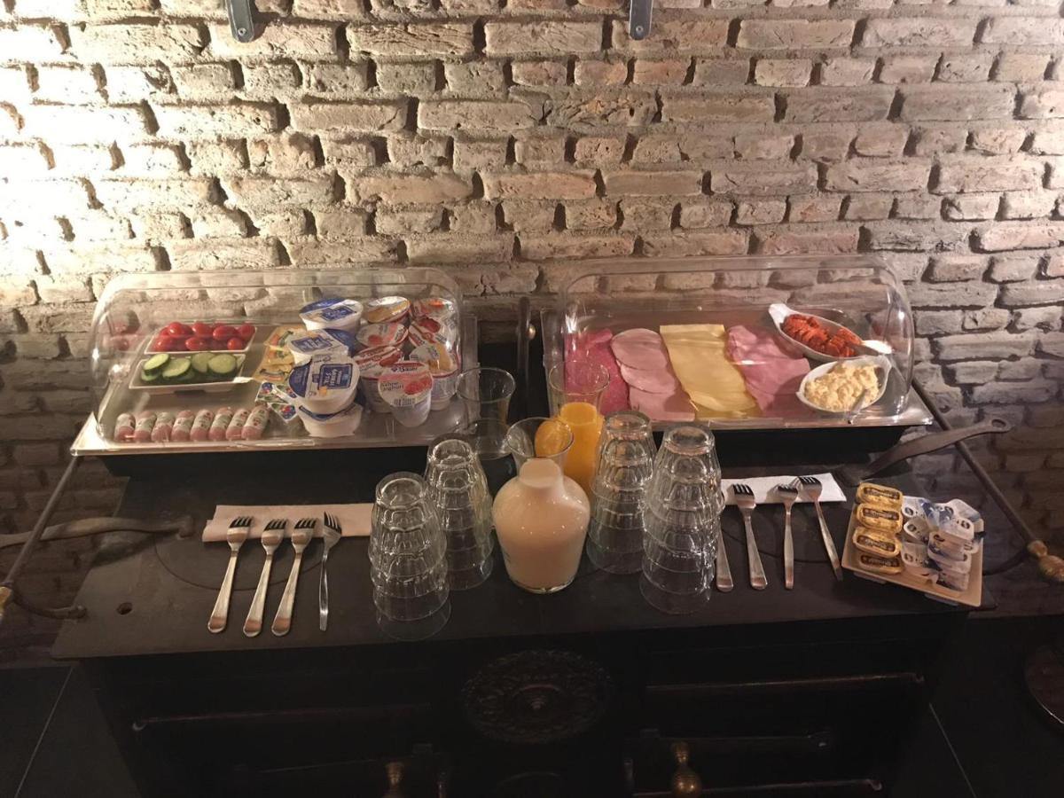 De Gusto Bed & Breakfast ชีดาม ภายนอก รูปภาพ